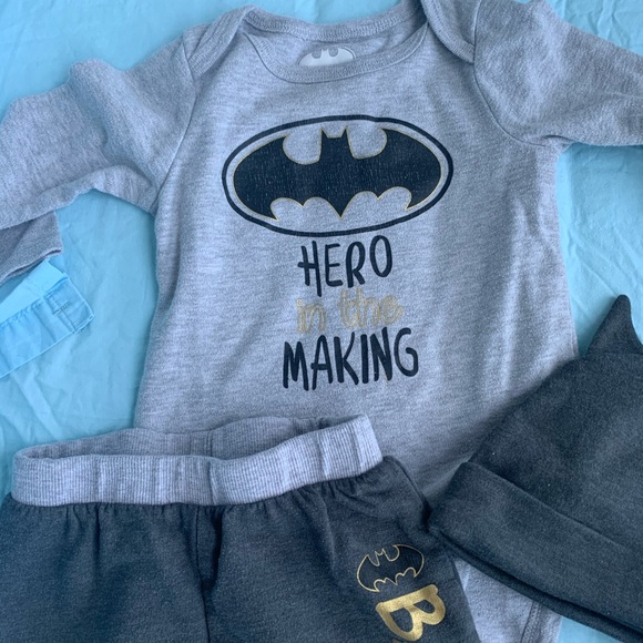 3 piece Batman set - 12-18 months - Picture 3 of 5